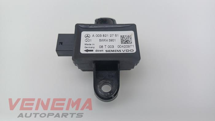 Begagnade Airbagsensor Mercedes ML II (164/4JG) 3.0 ML-280 CDI 4-Matic V6 24V Pris € 14,99 Marginaltabell erbjuds av Venema Autoparts