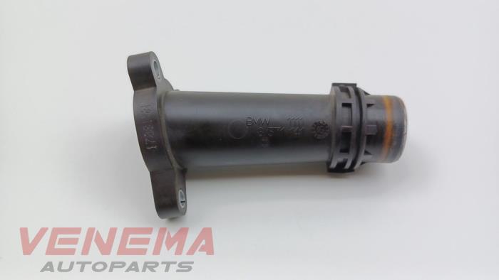 Gebrauchte Wasserschlauch Anschluss BMW 1 serie (F20) 118i 1.5 TwinPower 12V Preis € 9,99 Margenregelung angeboten von Venema Autoparts