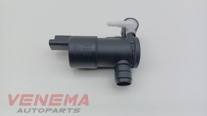 Używane Pompa spryskiwacza przód Peugeot 208 II (UB/UH/UP) 1.2 Vti 12V PureTech 100 Cena € 14,99 Procedura marży oferowane przez Venema Autoparts