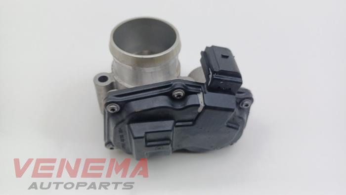 Usagé Boitier papillon Ford Fiesta 6 (JA8) 1.0 EcoBoost 12V 100 Prix € 14,99 Règlement à la marge proposé par Venema Autoparts