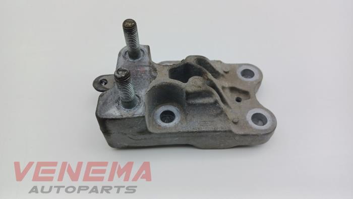 Used Engine mount Ford Fiesta 6 (JA8) 1.0 EcoBoost 12V 100 Price € 14,99 Margin scheme offered by Venema Autoparts