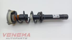 Begagnade Stötdämparstång, vänster fram Audi A5 Sportback (F5A/F5F) 2.0 TFSI g-tron 16V Pris € 134,99 Marginaltabell erbjuds av Venema Autoparts