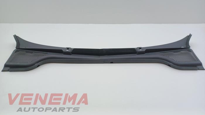Używane Parawan Skoda Kamiq 1.0 TSI 12V Cena € 79,99 Procedura marży oferowane przez Venema Autoparts