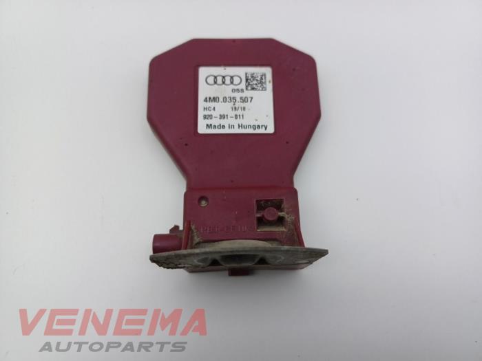 Używane Antena (rózne) Audi A5 Sportback (F5A/F5F) 2.0 TFSI g-tron 16V Cena € 9,99 Procedura marży oferowane przez Venema Autoparts