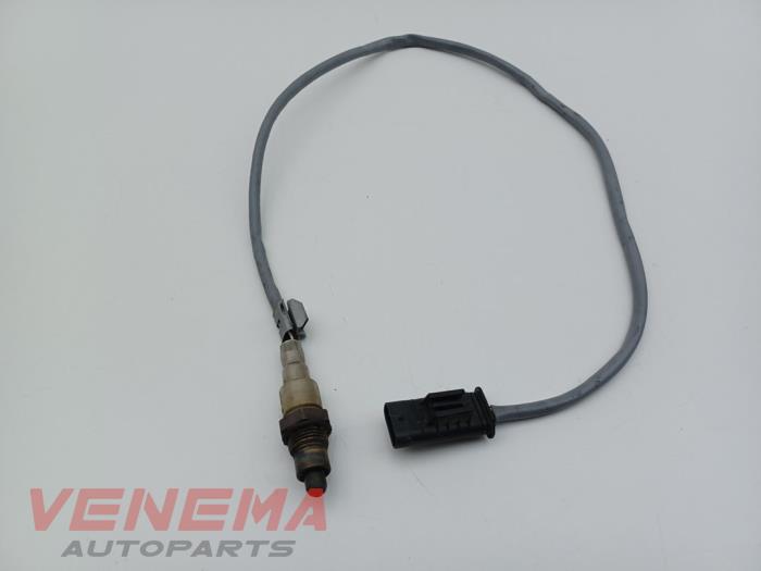Lambda probe from a BMW 1 serie (F20) 118i 1.5 TwinPower 12V 2018