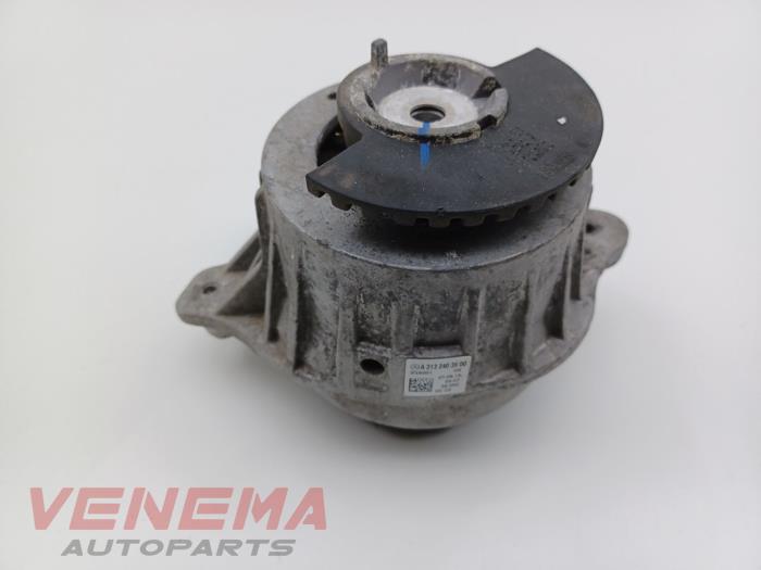 Used Engine mount Mercedes C Estate (S205) C-300d 2.0 Turbo 16V Price € 39,99 Margin scheme offered by Venema Autoparts
