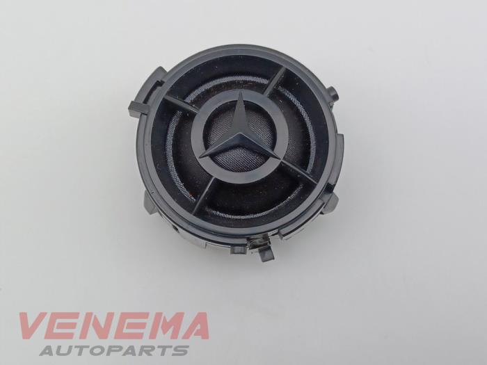 Begagnade Diskanthögtalare Mercedes C Estate (S205) C-300d 2.0 Turbo 16V Pris € 24,99 Marginaltabell erbjuds av Venema Autoparts