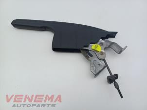 Begagnade Parkeringsbromsmekanism Skoda Citigo 1.0 12V Pris € 49,99 Marginaltabell erbjuds av Venema Autoparts