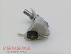 Usagé Cylindre de frein principal Mercedes C Estate (S205) C-300d 2.0 Turbo 16V Prix € 29,99 Règlement à la marge proposé par Venema Autoparts