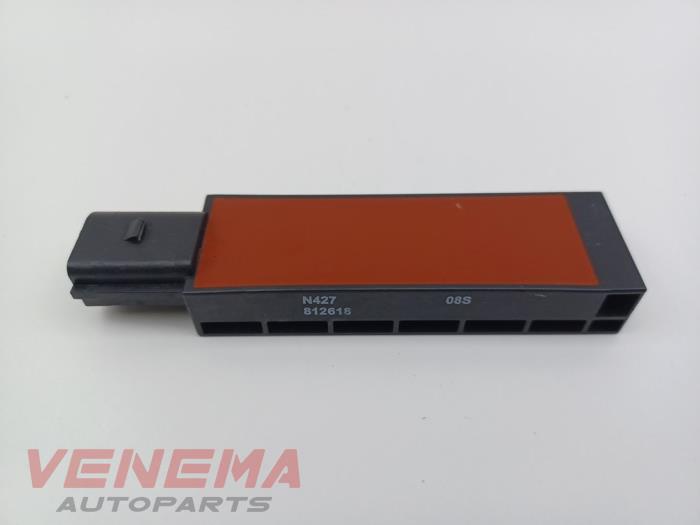 Używane Keyless Entry-Antena Seat Ateca (5FPX) 1.5 TSI 16V Cena € 9,99 Procedura marży oferowane przez Venema Autoparts