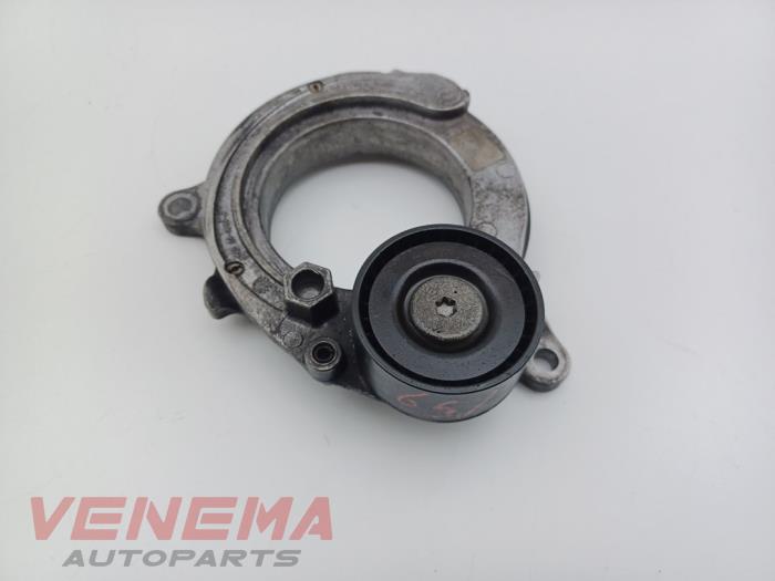 Usados Rodillo tensor correa múltiple BMW 1 serie (F20) 114d 1.5 12V TwinPower Precio € 34,99 Norma de margen ofrecido por Venema Autoparts