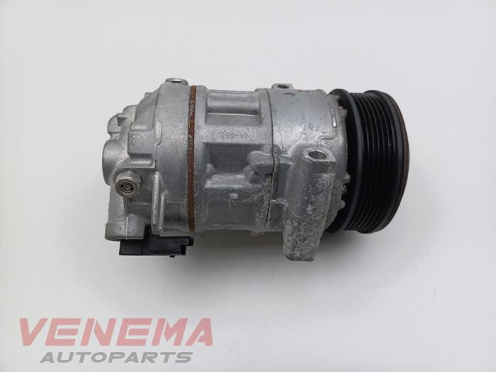 Usagé Pompe clim Peugeot 208 II (UB/UH/UP) 1.2 Vti 12V PureTech 100 Prix € 174,99 Règlement à la marge proposé par Venema Autoparts