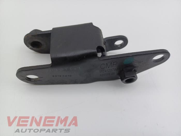 Used Engine mount Peugeot 208 II (UB/UH/UP) 1.2 Vti 12V PureTech 100 Price € 19,99 Margin scheme offered by Venema Autoparts