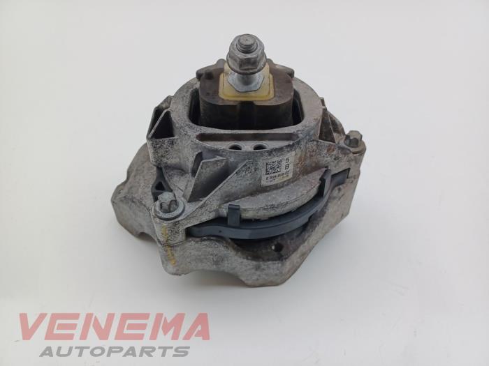 Used Engine mount BMW 1 serie (F20) 116d 1.5 12V TwinPower Price € 24,99 Margin scheme offered by Venema Autoparts