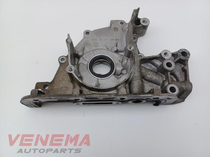 Gebrauchte Ölpumpe Skoda Fabia III (NJ3) 1.2 TSI 16V Preis € 79,99 Margenregelung angeboten von Venema Autoparts
