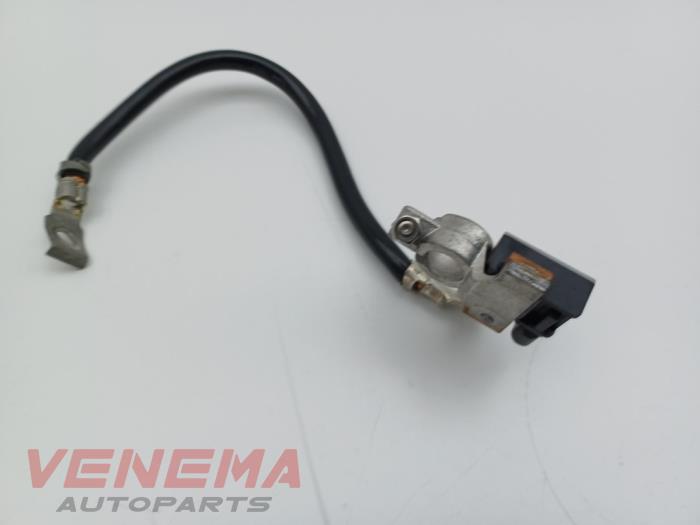 Używane Biegun akumulator BMW 4 serie Gran Coupe (F36) 420i 2.0 TwinPower Turbo 16V Cena € 29,99 Procedura marży oferowane przez Venema Autoparts