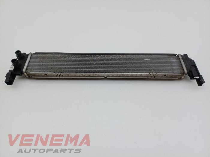 Usagé Radiateur d'eau Volkswagen Golf Sportsvan (AUVS) 1.2 TSI 16V BlueMOTION Prix € 49,99 Règlement à la marge proposé par Venema Autoparts