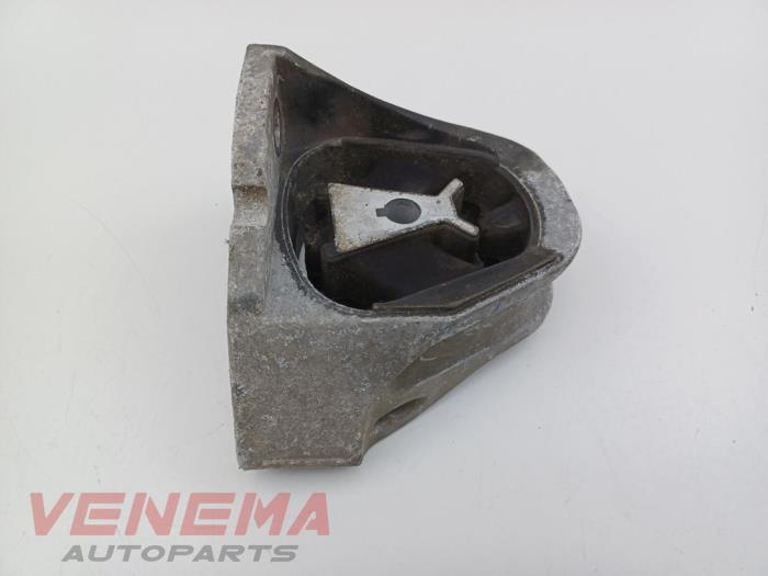 Used Engine mount Volvo V40 (MV) 2.0 D2 16V Price € 24,99 Margin scheme offered by Venema Autoparts