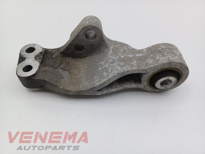 Used Engine mount Volvo V40 (MV) 2.0 D2 16V Price € 19,99 Margin scheme offered by Venema Autoparts