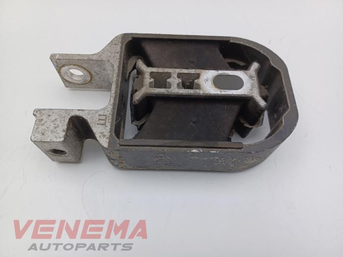 Used Engine mount Volvo V40 (MV) 2.0 D2 16V Price € 19,99 Margin scheme offered by Venema Autoparts