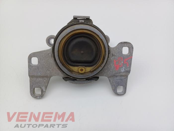 Used Engine mount Volvo V40 (MV) 2.0 D2 16V Price € 24,99 Margin scheme offered by Venema Autoparts