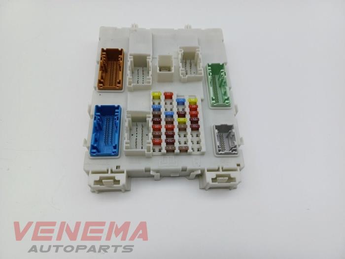 Used Body control computer Volvo V40 (MV) 2.0 D2 16V Price € 74,99 Margin scheme offered by Venema Autoparts
