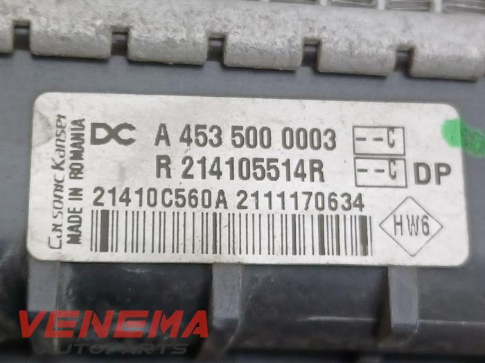 Radiator from a Renault Twingo III (AH) 1.0 SCe 70 12V 2018