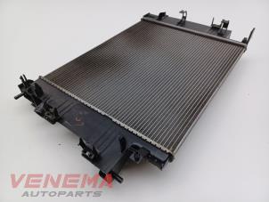 Radiator from a Renault Twingo III (AH) 1.0 SCe 70 12V 2018
