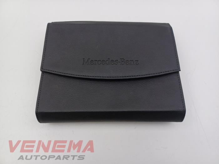 Używane Instrukcja Mercedes GLE (W166) 350d 3.0 V6 24V BlueTEC 4-Matic Cena € 49,99 Procedura marży oferowane przez Venema Autoparts