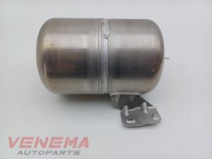 Usagé Réservoir d'air Mercedes GLE (W166) 350d 3.0 V6 24V BlueTEC 4-Matic Prix € 49,99 Règlement à la marge proposé par Venema Autoparts