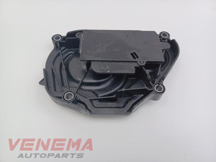 Usagé Couvercle de distribution Peugeot 308 (L3/L8/LB/LH/LP) 1.2 12V e-THP PureTech 130 Prix € 9,99 Règlement à la marge proposé par Venema Autoparts