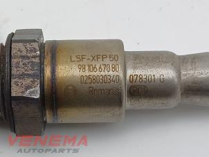 Lambda probe from a Peugeot 208 II (UB/UH/UP) 1.2 Vti 12V PureTech 75 2021