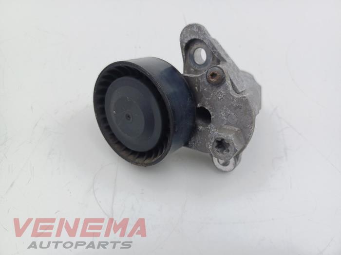 Usados Rodillo tensor correa múltiple Seat Ibiza V (KJB) 1.0 12V Precio € 19,99 Norma de margen ofrecido por Venema Autoparts