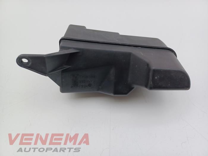 Begagnade Luftfilterhus BMW 5 serie (E39) 520i 24V Pris € 34,99 Marginaltabell erbjuds av Venema Autoparts
