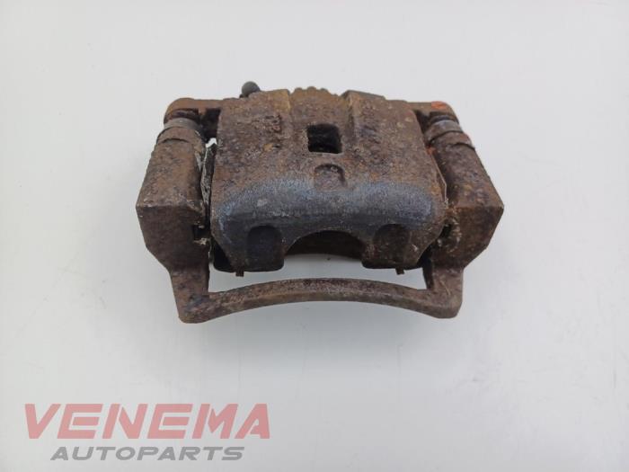 Gebrauchte Bremszange links hinten Kia Sorento I (JC) 3.3 V6 24V Preis € 49,99 Margenregelung angeboten von Venema Autoparts