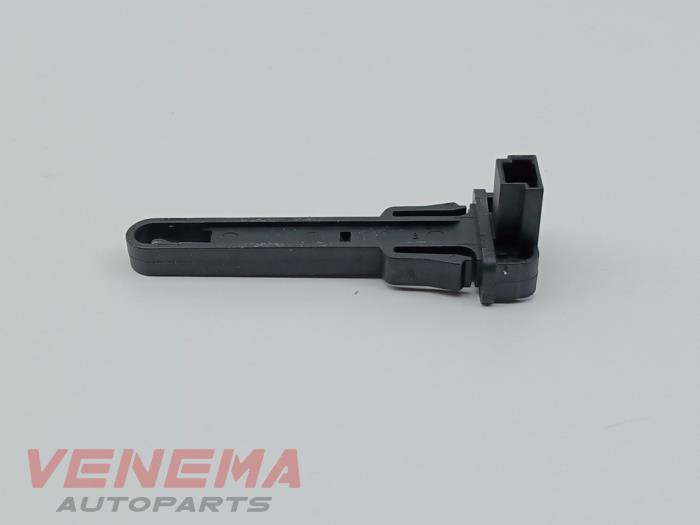 Begagnade Innetemperatursensor Mini Mini (F56) 2.0 16V Cooper S Pris € 14,99 Marginaltabell erbjuds av Venema Autoparts
