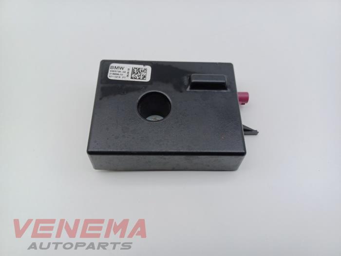 Używane Antena Mini Mini (F56) 2.0 16V Cooper S Cena € 9,99 Procedura marży oferowane przez Venema Autoparts