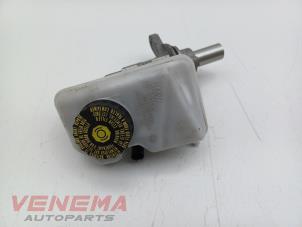 Begagnade Huvudcylinder Mini Mini (F56) 2.0 16V Cooper S Pris € 39,99 Marginaltabell erbjuds av Venema Autoparts