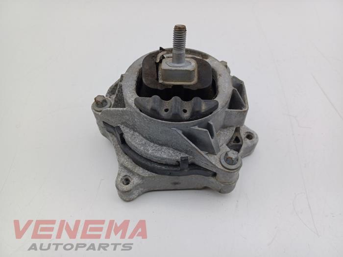 Used Engine mount BMW 1 serie (F21) 120i 2.0 16V Price € 39,99 Margin scheme offered by Venema Autoparts