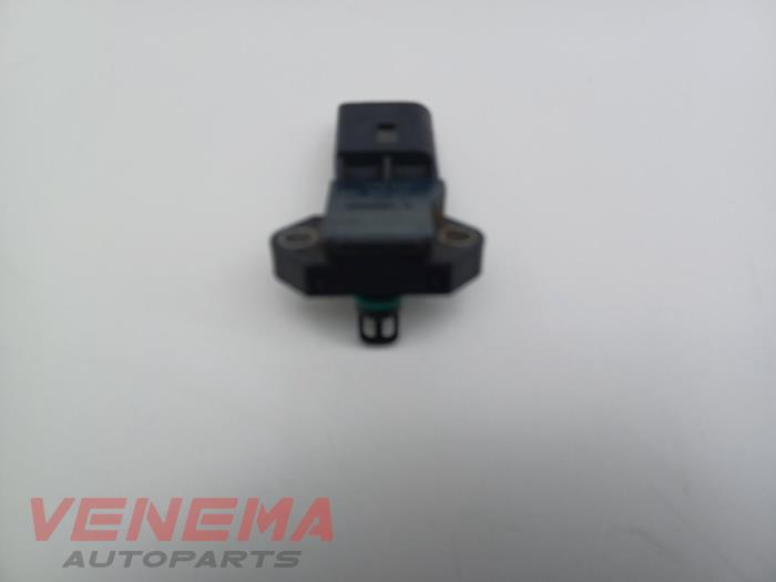 Begagnade Bränsletryckssensor Skoda Fabia III Combi (NJ5) 1.0 TSI 12V Pris € 9,99 Marginaltabell erbjuds av Venema Autoparts