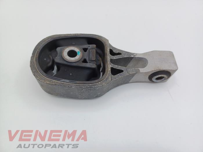 Used Engine mount Peugeot 208 II (UB/UH/UP) 1.2 Vti 12V PureTech 75 Price € 29,99 Margin scheme offered by Venema Autoparts