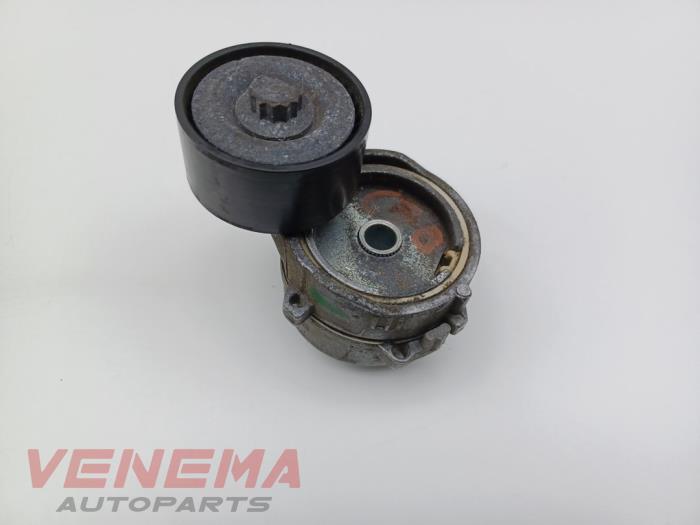 Usados Rodillo tensor correa múltiple Peugeot 3008 II (M4/MC/MJ/MR) 1.2 12V e-THP PureTech 130 Precio € 19,99 Norma de margen ofrecido por Venema Autoparts
