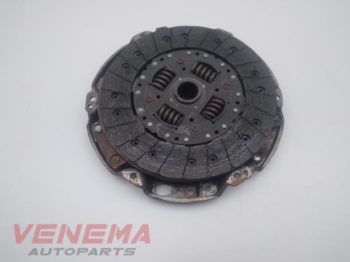 Usagé Kit embrayage (complet) Mercedes Sprinter 3t (906.71) 216 CDI 16V Prix € 179,99 Règlement à la marge proposé par Venema Autoparts