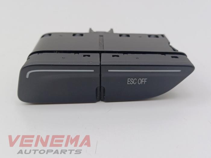 Używane Przelacznik Ford Focus 3 ST 2.0 ST EcoBoost 16V Cena € 19,99 Procedura marży oferowane przez Venema Autoparts