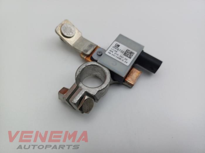 Begagnade Batterisensor Opel Astra K Sports Tourer 1.6 BiTurbo CDTI 16V Pris € 19,99 Marginaltabell erbjuds av Venema Autoparts