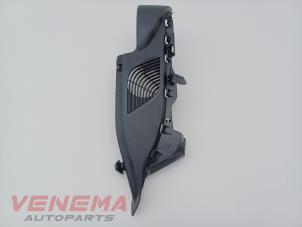 Begagnade Fäste, hatthylla BMW 1 serie (F21) 120i 2.0 16V Pris € 19,99 Marginaltabell erbjuds av Venema Autoparts