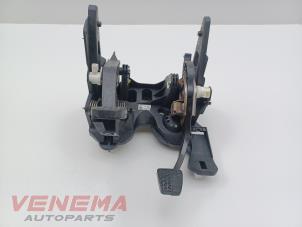 Usagé Kit pédales Opel Astra K Sports Tourer 1.6 BiTurbo CDTI 16V Prix € 149,99 Règlement à la marge proposé par Venema Autoparts
