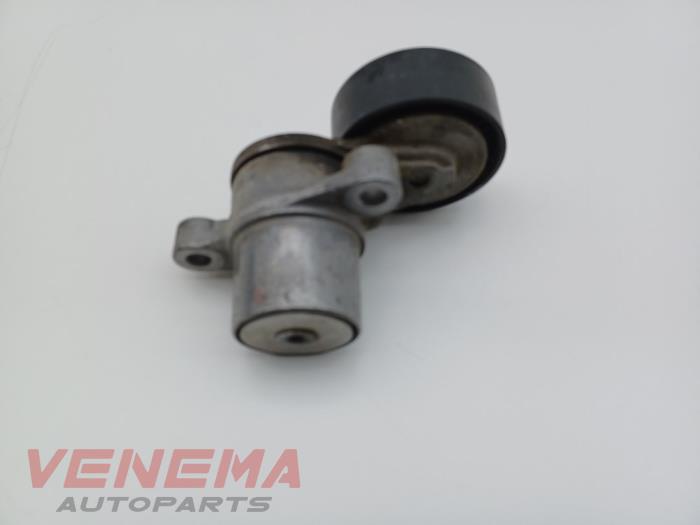 Usados Rodillo tensor correa múltiple Ford Fiesta 7 1.0 EcoBoost 12V 100 Precio € 24,99 Norma de margen ofrecido por Venema Autoparts