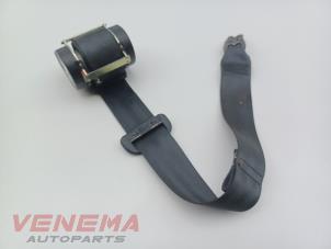 Usados Cinturón de seguridad derecha detrás Volkswagen Golf VII (AUA) 1.6 TDI BMT 16V Precio € 19,99 Norma de margen ofrecido por Venema Autoparts