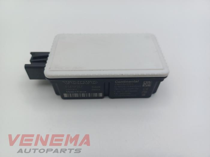 Używane Modul keyless vehicle Volvo V40 (MV) 2.0 D2 16V Cena € 14,99 Procedura marży oferowane przez Venema Autoparts